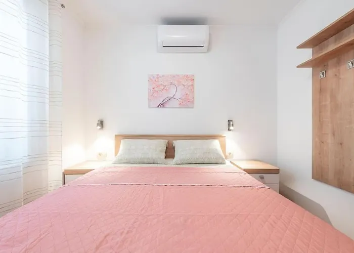 Deluxe Bayview Oasis *