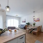 شقة Deluxe Bayview Oasis